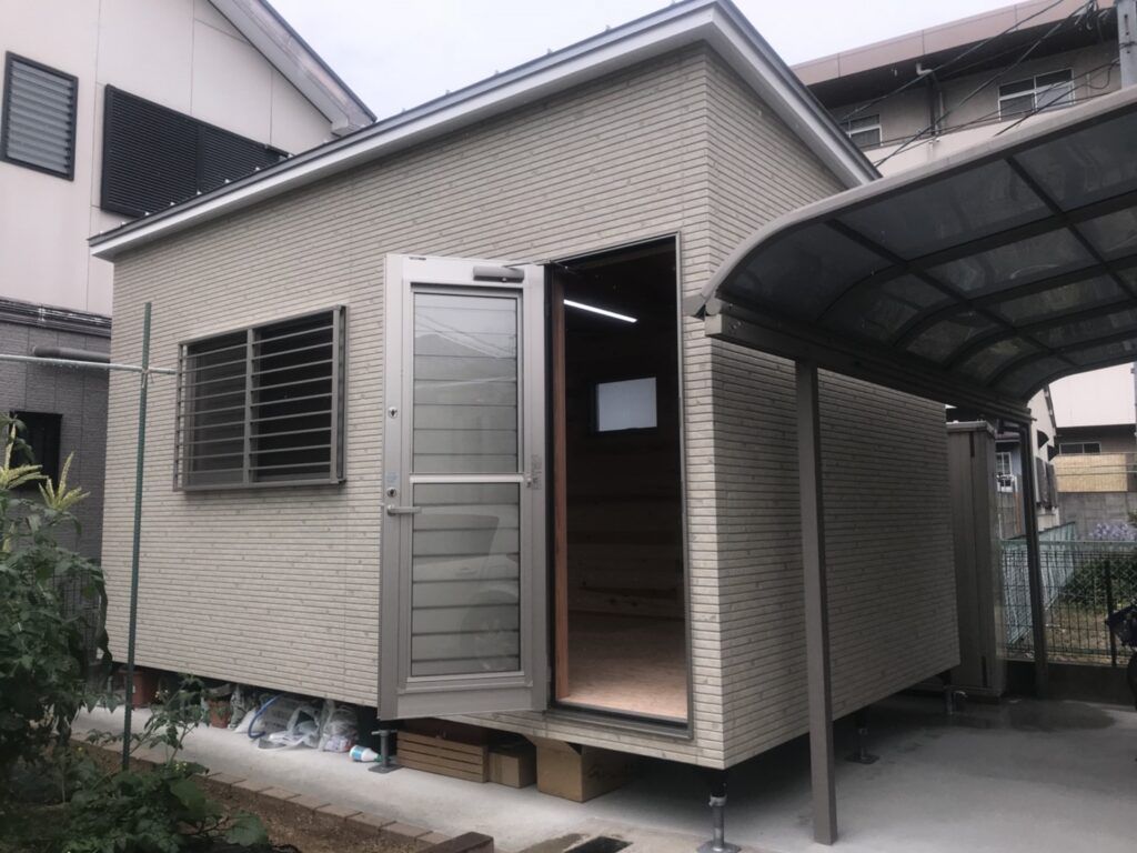 堺市にてデミックモンガー3.0m×5.0ｍを現地組立