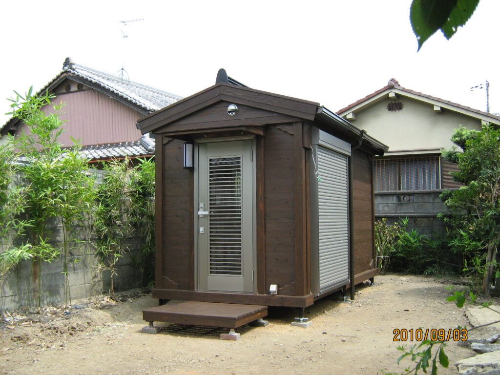 大阪府茨木市にてログBOX 4型を離れ・休憩スペースとして設置
